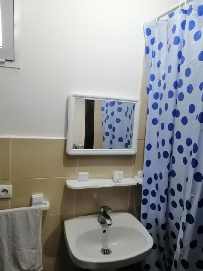 Lovely Two Bedrooms Apartment Tangier Bagian luar foto