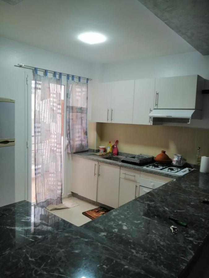 Lovely Two Bedrooms Apartment Tangier Bagian luar foto